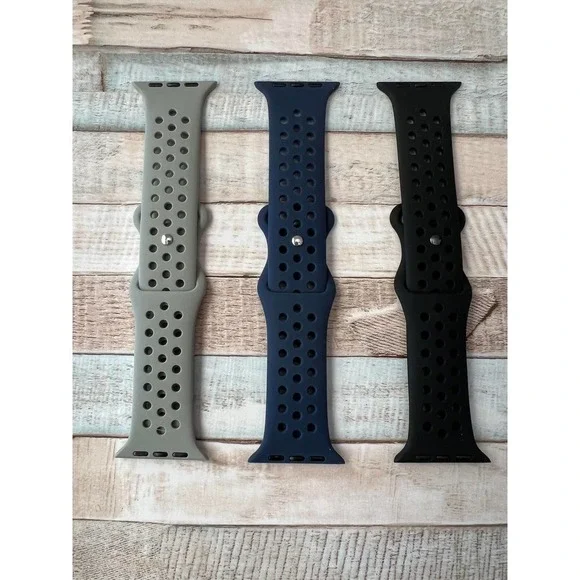 New 42/44 Silicone Apple Watch Compatible Bands Adjustable 6 pack SM/XL - Picture 3 of 4